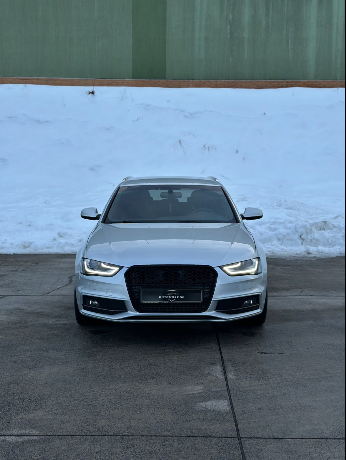 Audi A4 B8 2.0 TDi QUATTRO S-line