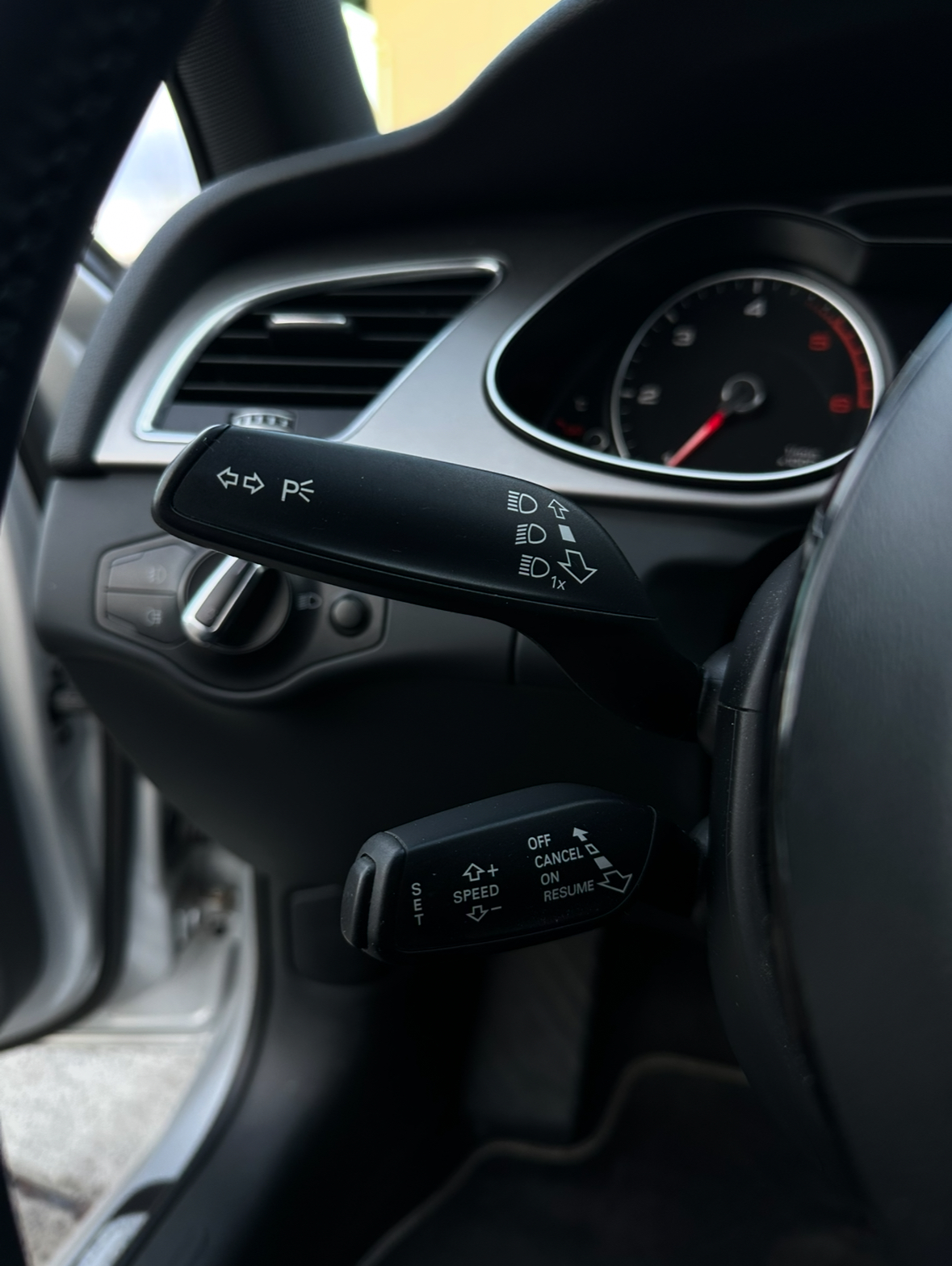 Audi A4 B8 2.0 TDi QUATTRO S-line